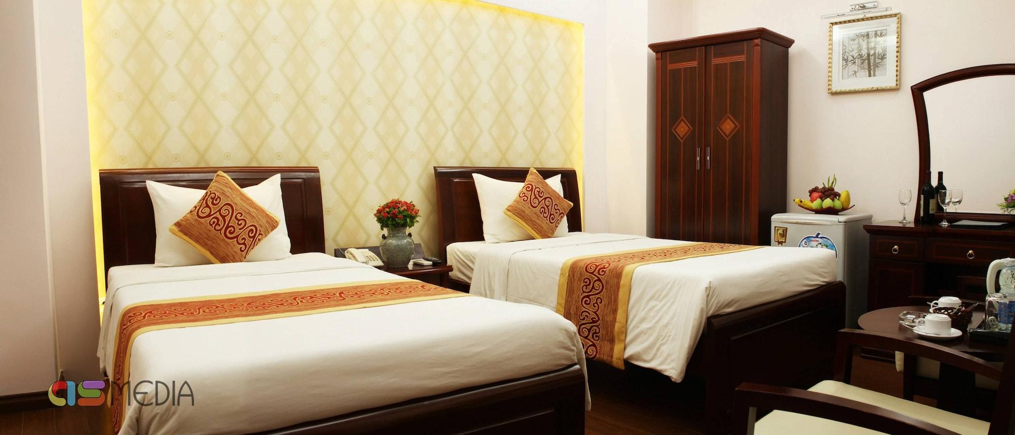 Lakeside Palace Hotel Hanoi Exterior photo